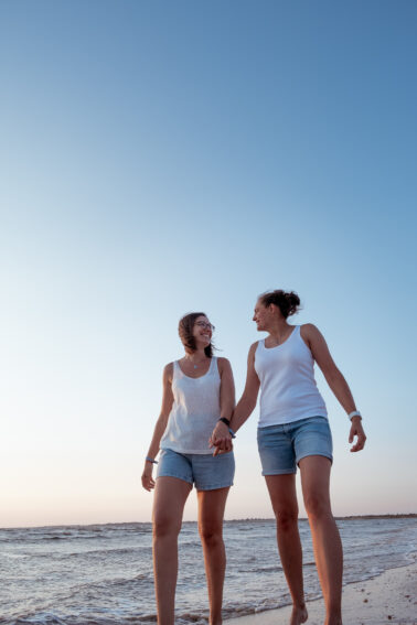 amoureuses gay plage soleil