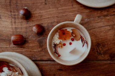 tasse bougie automne noisettes