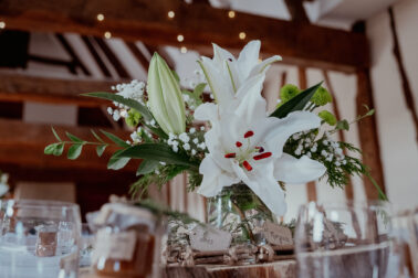 composition florale bouquet fleur blanche verte