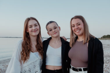 portrait cousines plage