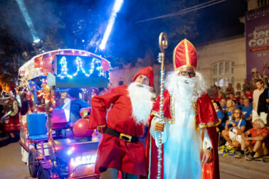 père noël saint-nicolas défilé nuit spectacle